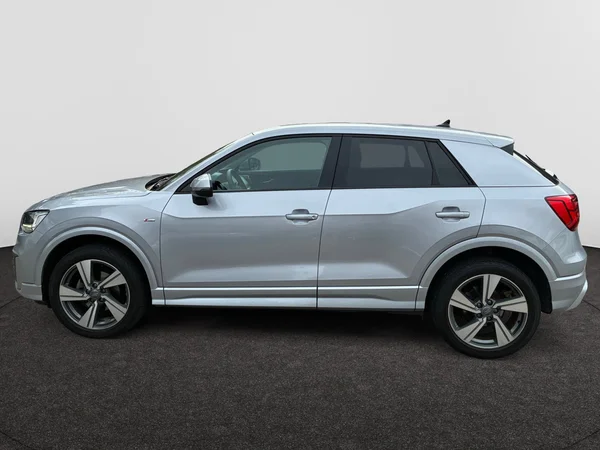 AUDI Q2 (2020) — foto 12 van 24