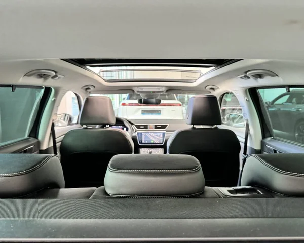 Skoda Superb (2022) — foto 5 van 30