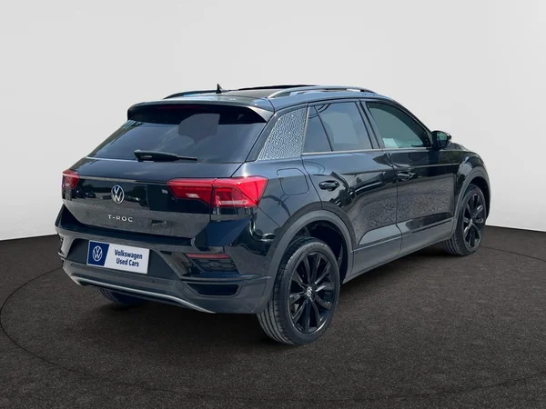 VOLKSWAGEN T-Roc (2022) — foto 11 van 18