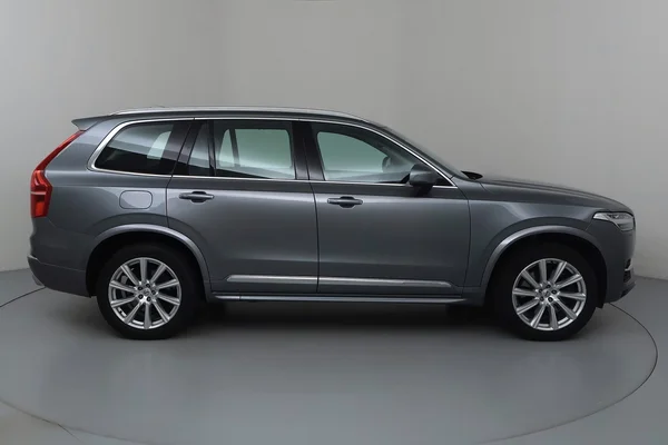 Volvo XC90 PHEV (2019) — foto 38 van 41