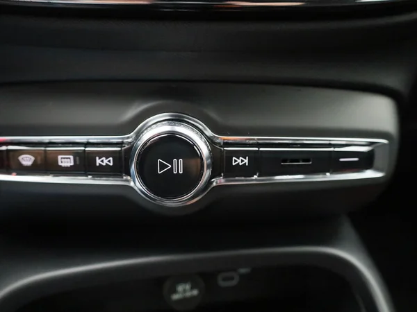 Volvo XC40 (2023) — foto 14 van 39