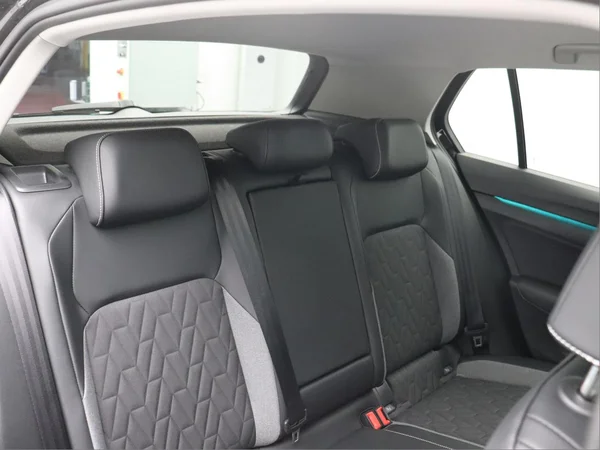 VOLKSWAGEN Golf VIII (2025) — foto 19 van 19