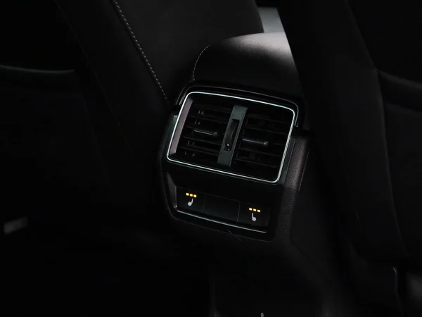 Škoda Kodiaq (2023) — foto 36 van 48