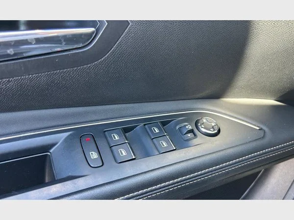 Peugeot 5008 (2022) — foto 20 van 30