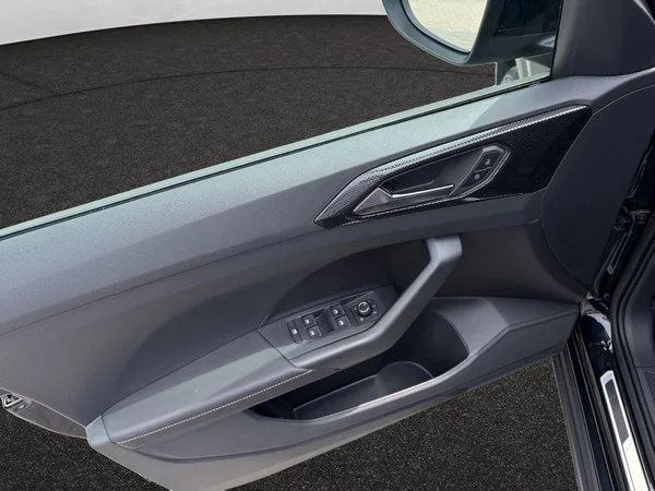 VOLKSWAGEN T-Cross (2026) — foto 4 van 16