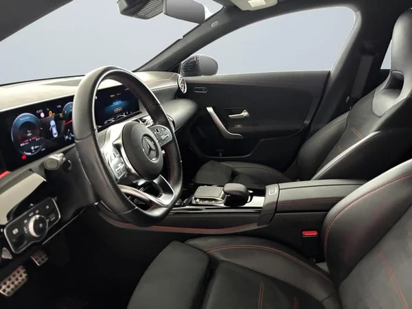 MERCEDES-BENZ CLA Coupé Dsl (C118) (2021) — foto 2 van 35