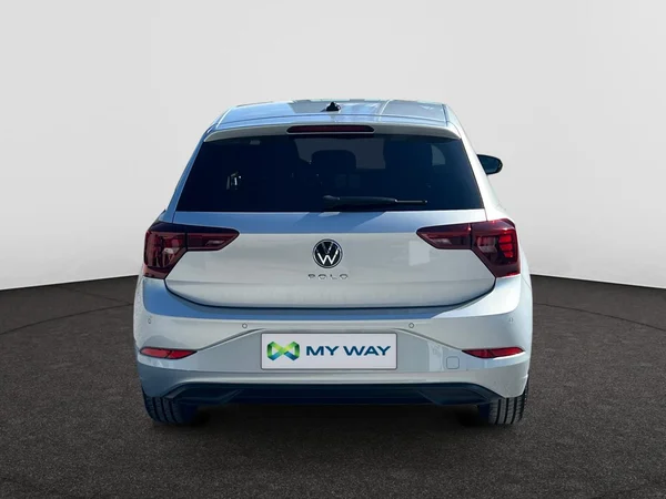 VOLKSWAGEN Polo (2023) — foto 13 van 18