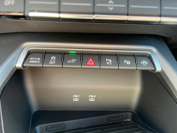 AUDI A3 Sportback PHEV (2025) — foto 17 van 24