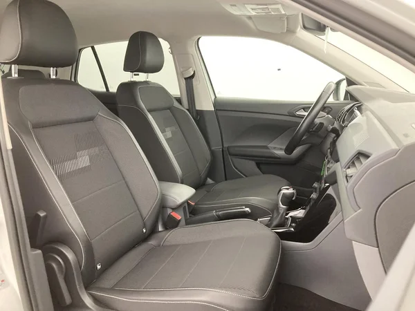 VOLKSWAGEN T-Cross (2020) — foto 15 van 35