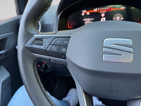 SEAT Arona (2024) — foto 14 van 15