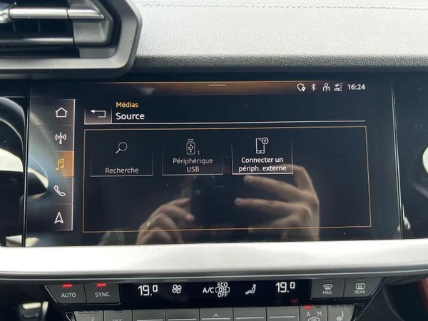 AUDI A3 Sportback (2023) — foto 17 van 34