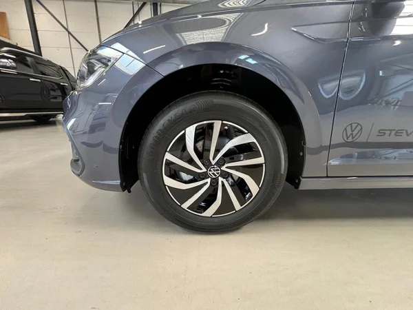 VOLKSWAGEN Polo (2025) — foto 7 van 15