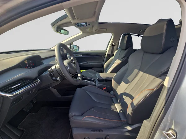 SKODA Enyaq Coupé (2025) — foto 6 van 24