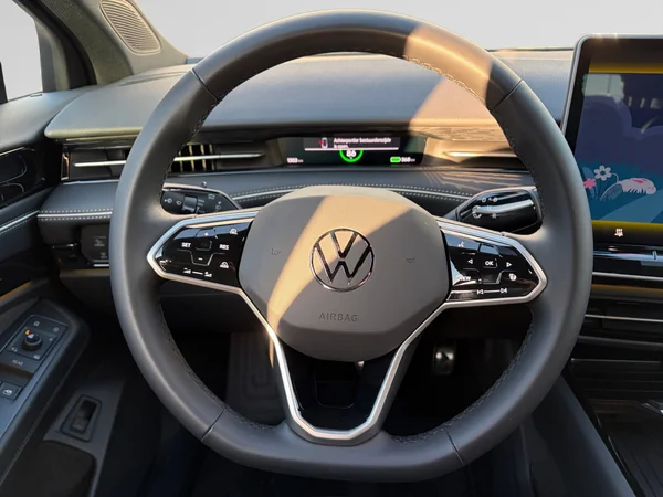 VOLKSWAGEN ID.7 Tourer (2026) — foto 6 van 9