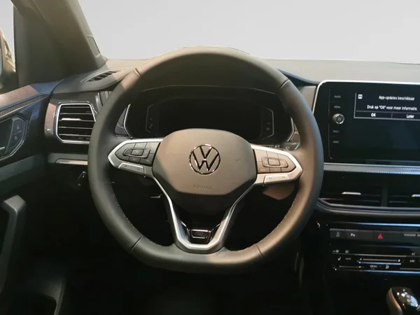 VOLKSWAGEN T-Cross (2026) — foto 7 van 15