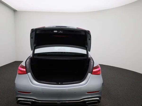 Mercedes-Benz C-Klasse (2025) — foto 3 van 50