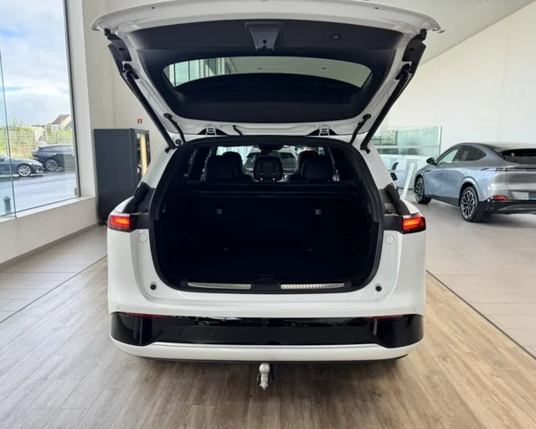 Xpeng G9 (2026) — foto 4 van 30
