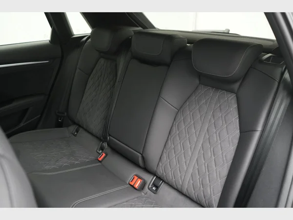AUDI S3 Sportback (2025) — foto 31 van 31