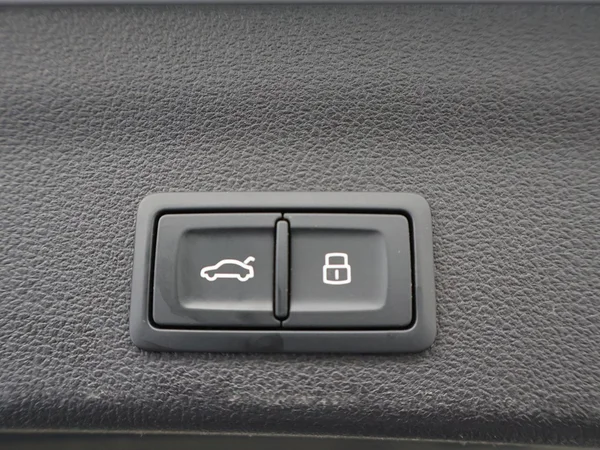 AUDI A6 SW PHEV (2024) — foto 2 van 30