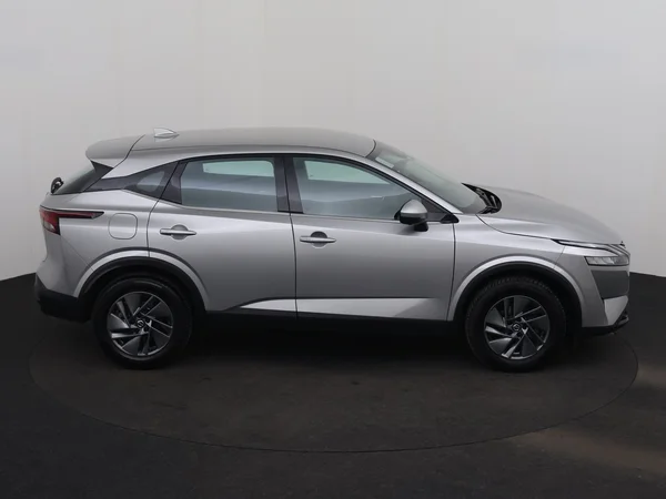 NISSAN Qashqai (2022) — foto 25 van 29