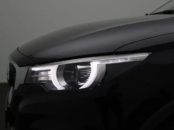 MG ZS EV (2019) — foto 7 van 38