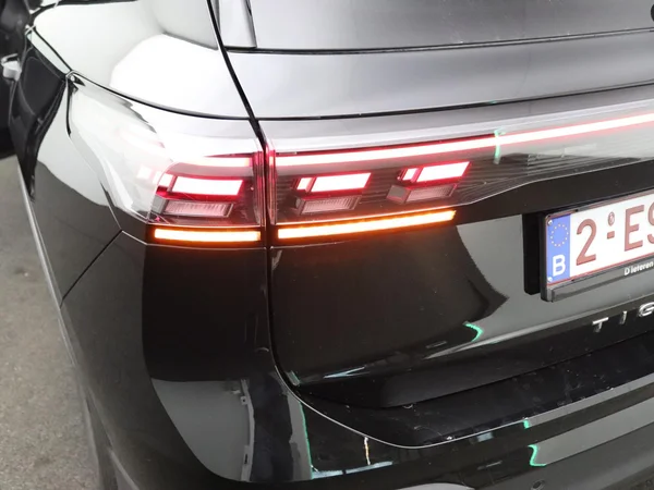 VOLKSWAGEN Tiguan eHybrid (PHEV) (2026) — foto 6 van 21