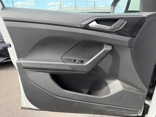 VOLKSWAGEN T-Cross (2025) — foto 8 van 24