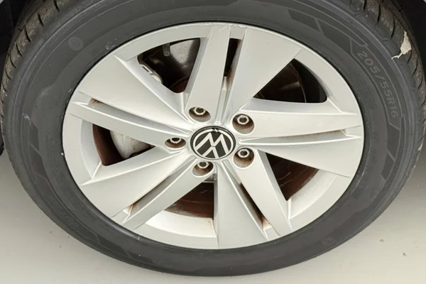 Volkswagen Golf VIII SW (2021) — foto 35 van 42