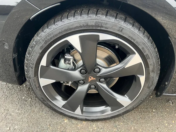 CUPRA Leon ST e-Hybrid (PHEV) (2025) — foto 3 van 25