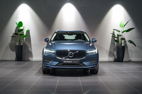 Volvo XC60 (2020) — foto 12 van 32