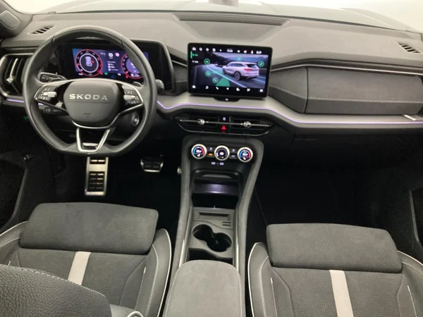 SKODA Kodiaq (2025) — foto 10 van 36