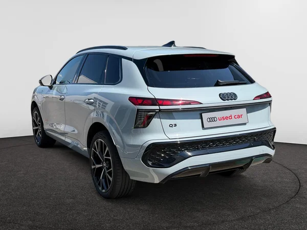 AUDI Q3 SUV e-hybrid (PHEV) (2025) — foto 17 van 23