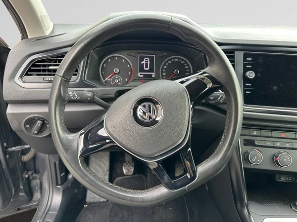 VOLKSWAGEN T-Roc (2020) — foto 7 van 19