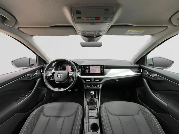 SKODA Scala (2022) — foto 15 van 21
