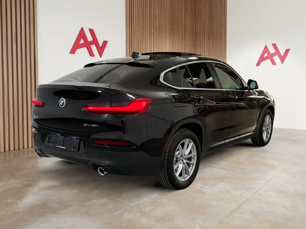 BMW X4 (2021) — foto 25 van 30