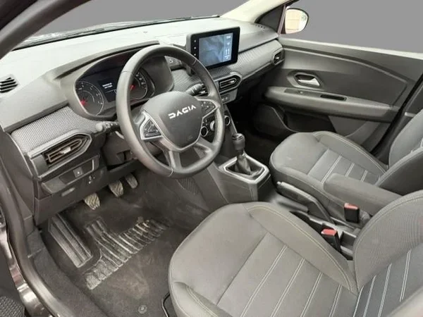 Dacia Sandero Stepway (2025) — foto 16 van 17