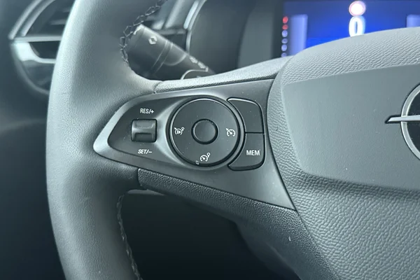 Opel Corsa (2025) — foto 6 van 28