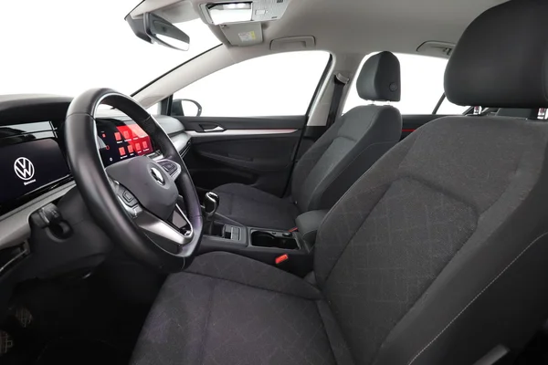 Volkswagen Golf (2021) — foto 16 van 16