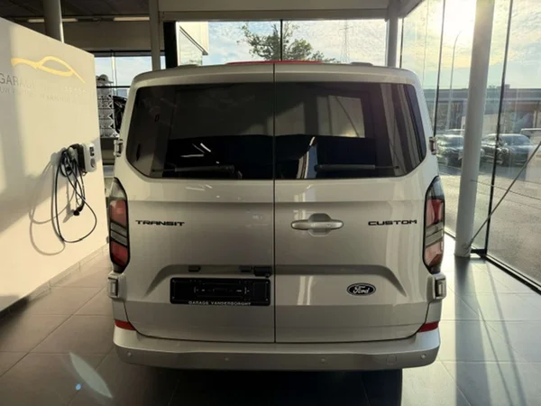 Ford Transit Custom — foto 21 van 24
