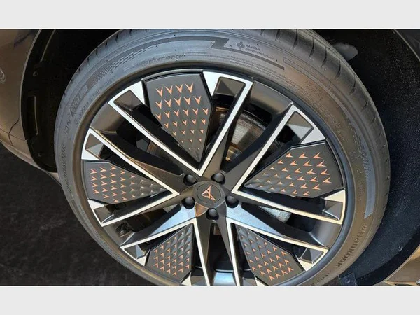 CUPRA Tavascan (2026) — foto 24 van 27