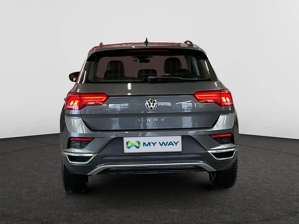 VOLKSWAGEN T-Roc (2019) — foto 34 van 51