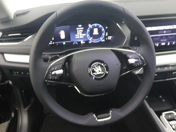 SKODA Octavia Combi (2024) — foto 27 van 33