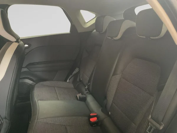 RENAULT Captur (2022) — foto 10 van 22