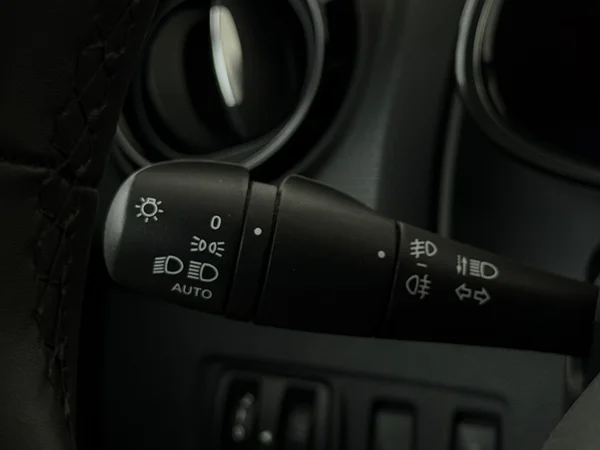 RENAULT Clio (2019) — foto 16 van 26