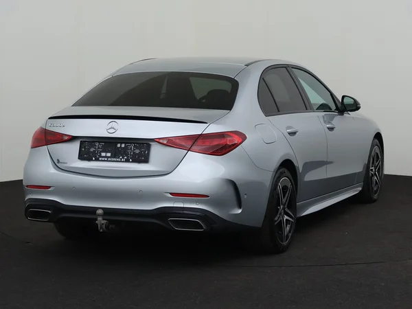 MERCEDES C 300 (2023) — foto 19 van 25