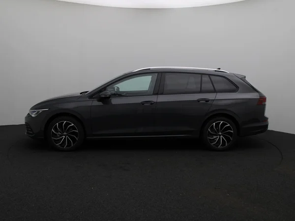 VOLKSWAGEN Golf VIII SW (2024) — foto 17 van 30
