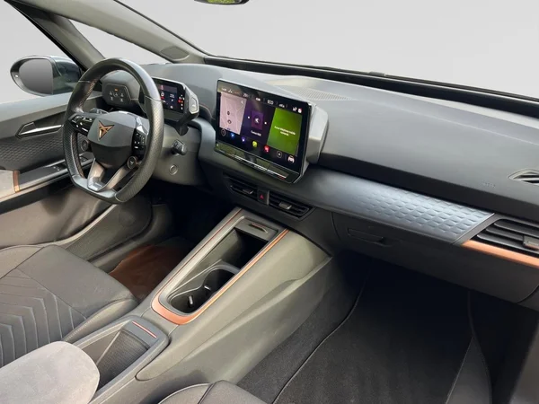 CUPRA Born (2024) — foto 28 van 30