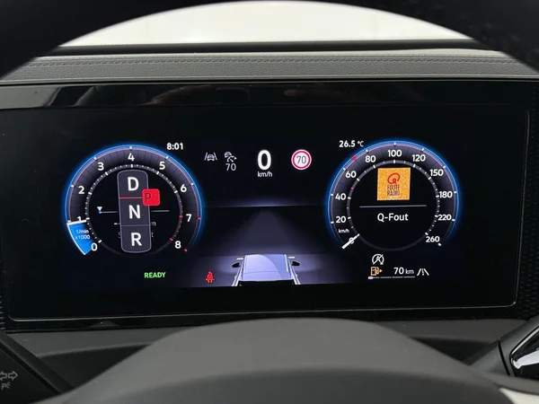 VOLKSWAGEN Tiguan (2025) — foto 3 van 18
