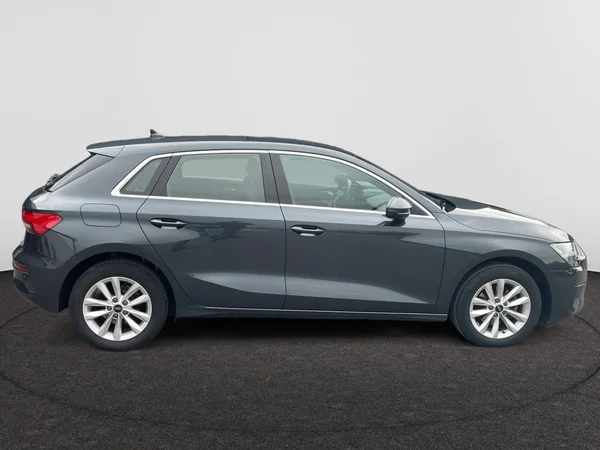 AUDI A3 Sportback (2023) — foto 15 van 20