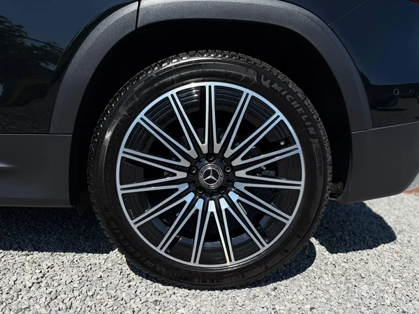 Mercedes-Benz GLB (2024) — foto 23 van 23